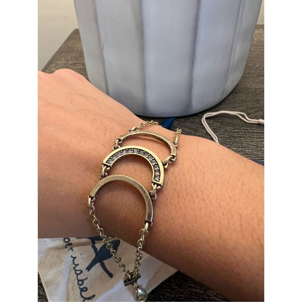 CHLOE + ISABEL BRACELET & EARRINGS SET - Picture 7 of 8